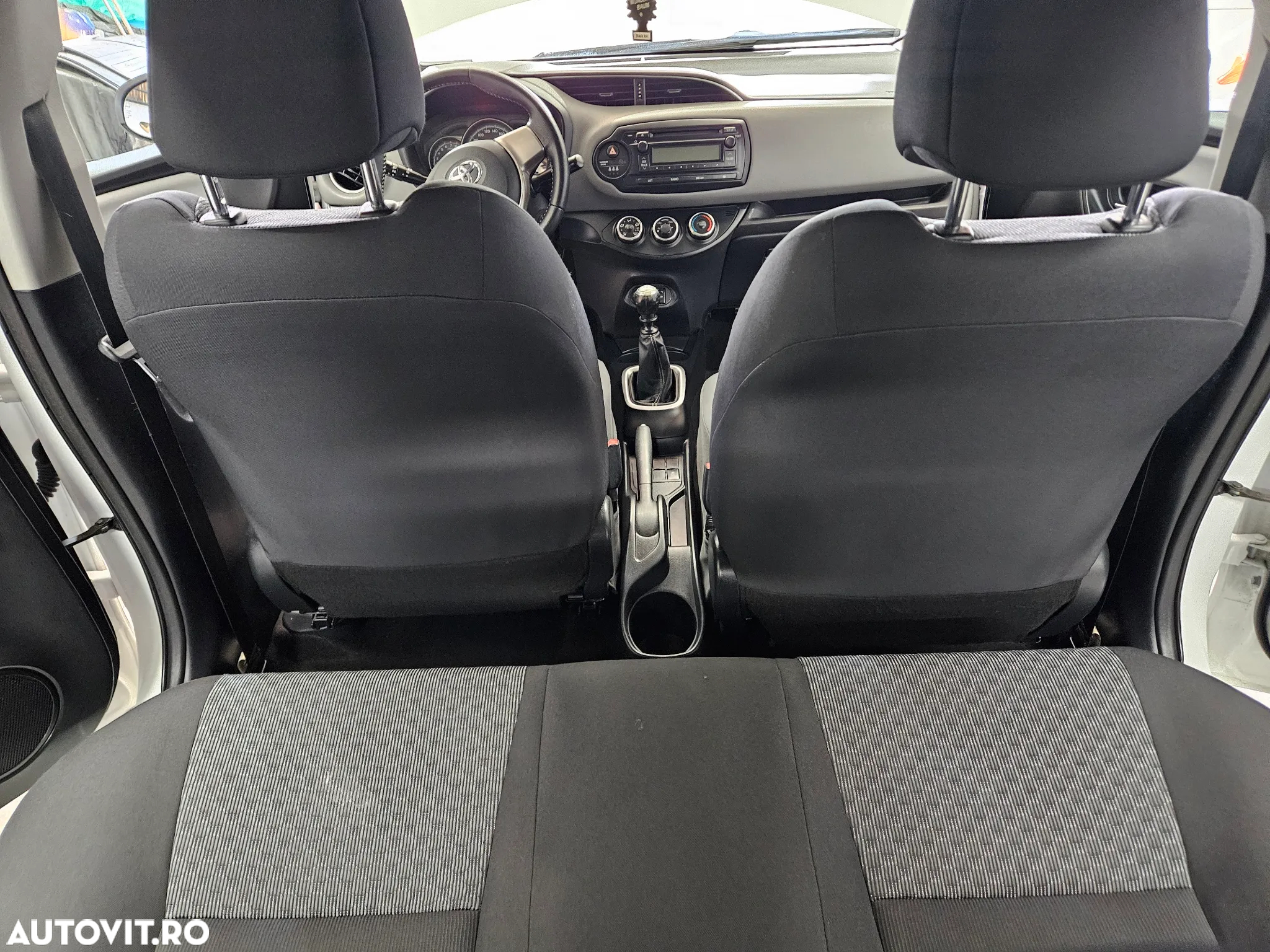 Toyota Yaris - 8