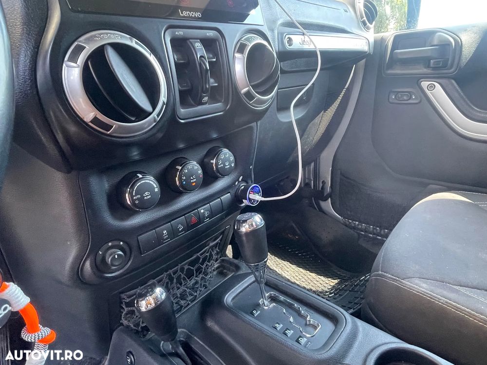 Jeep Wrangler 2.8 CRD AT Sahara - 4