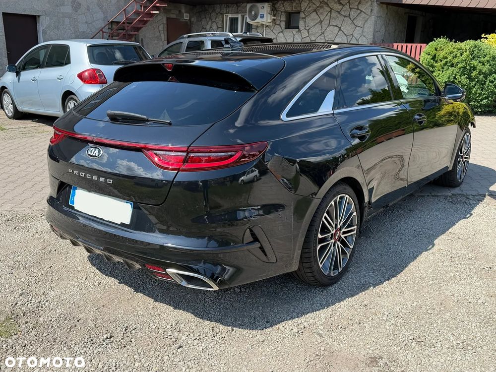 Kia ProCeed 1.6 T-GDI GT DCT - 4