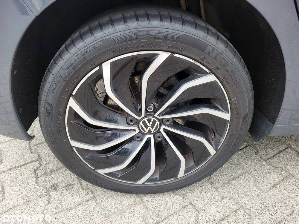 Volkswagen Golf 1.5 TSI EVO Style - 24