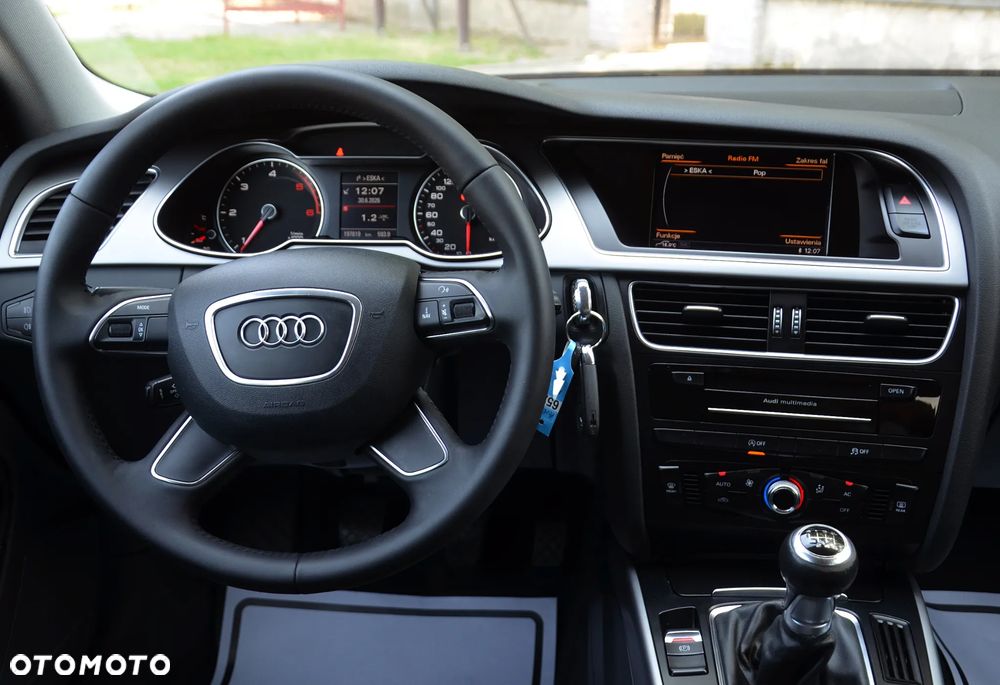 Audi A4 Avant 2.0 TDI e DPF Ambiente - 24