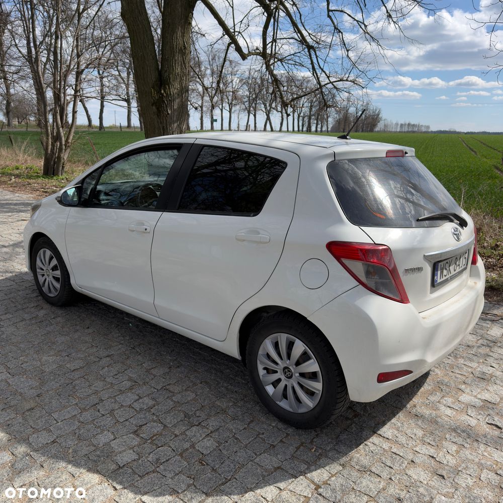 Toyota Yaris - 8
