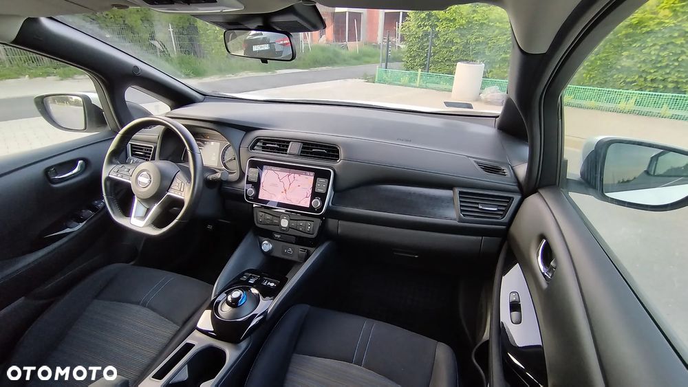 Nissan Leaf 40kWh Acenta - 12