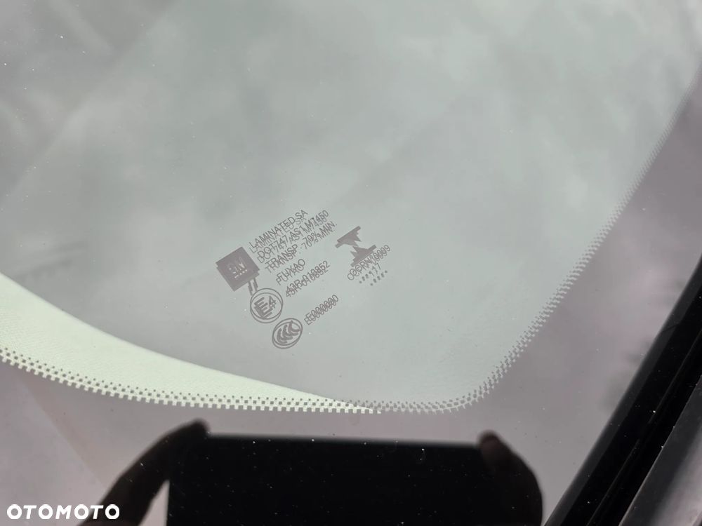 Opel Insignia 1.5 T GPF Exclusive S&S - 23