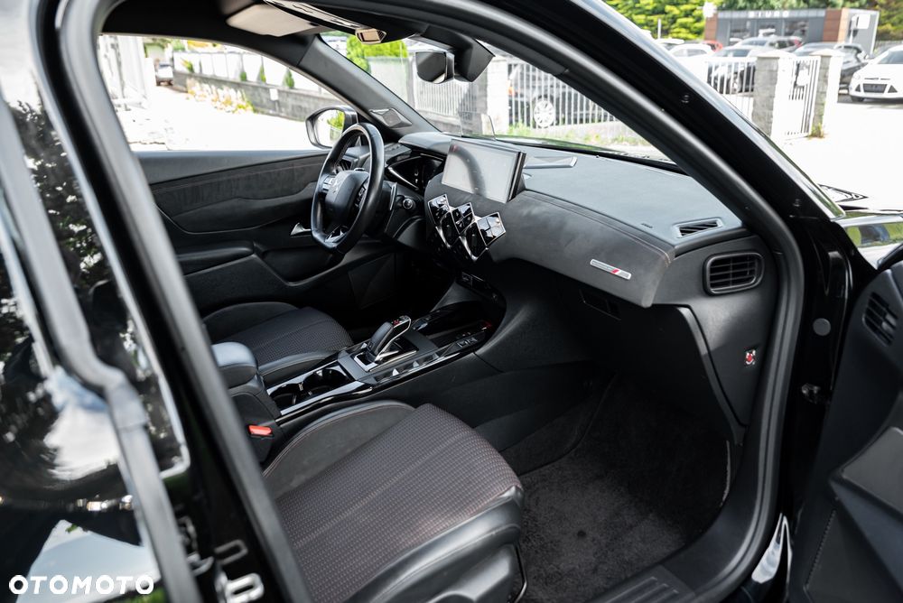 DS Automobiles DS 3 Crossback 1.2 PureTech Performance Line + - 21