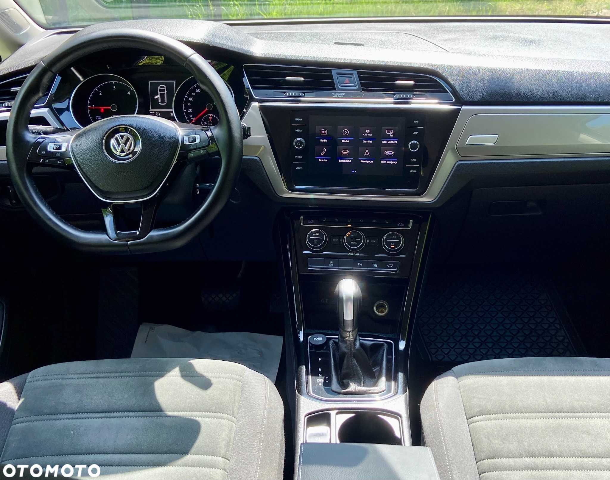 Volkswagen Touran 2.0 TDI SCR DSG Highline - 20