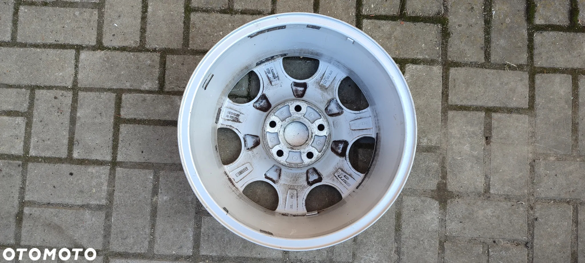 8P0601025 FELGI Aluminiowe 5x112 6.5Jx16 CALI ET50 AUDI A3 4 SZTUKI KOMPLET - 8