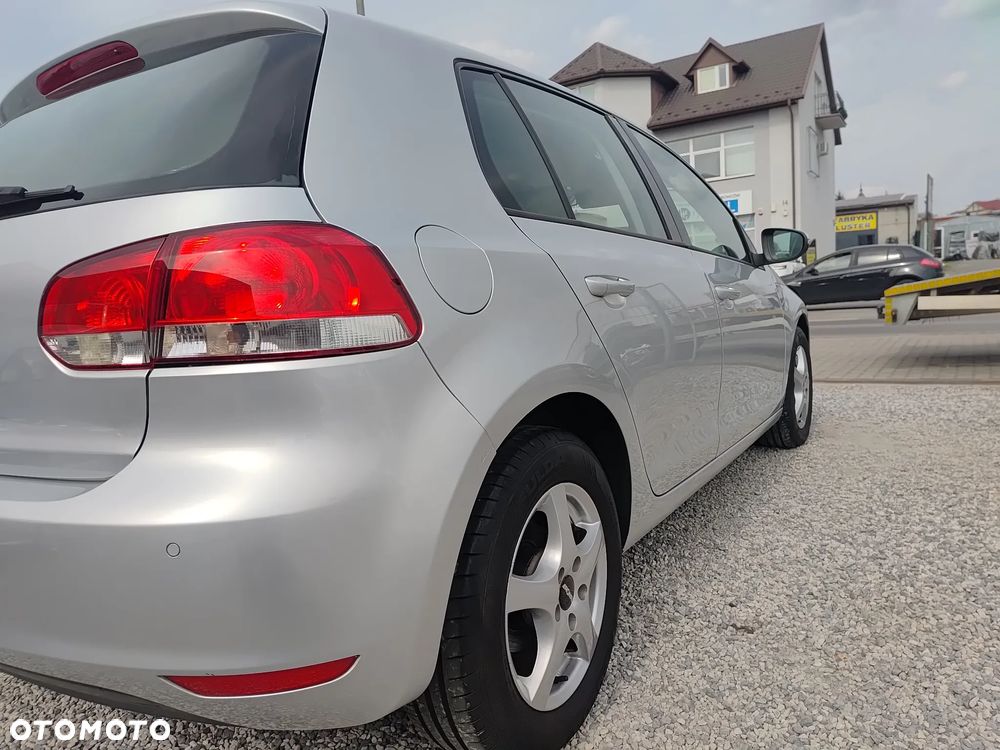 Volkswagen Golf 2.0 TDI DPF Comfortline - 9