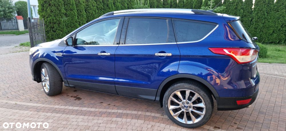 Ford Escape 2.0 EcoBoost AWD Titanium - 5