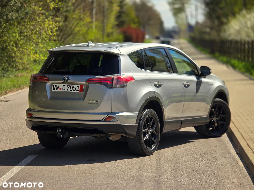 Toyota RAV4 - 4