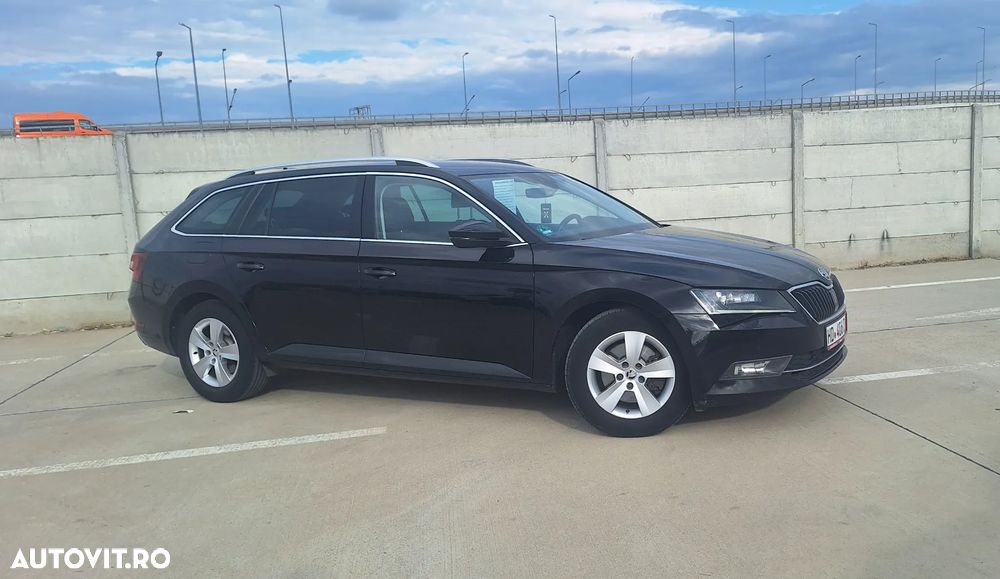 Skoda Superb 2.0 TDI DSG Style - 5