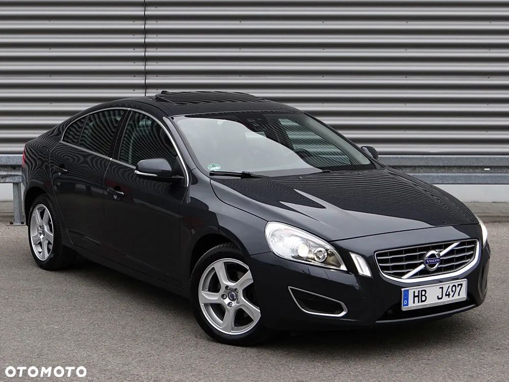 Volvo S60 D3 Summum - 2