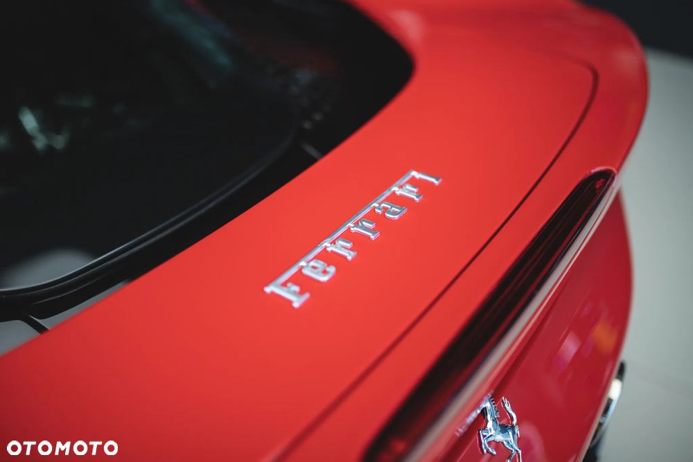 Ferrari SF90 Stradale - 12