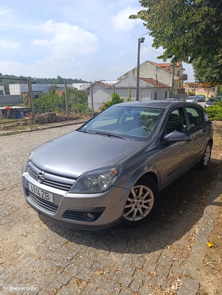 Opel Astra 1.4 Enjoy - 1