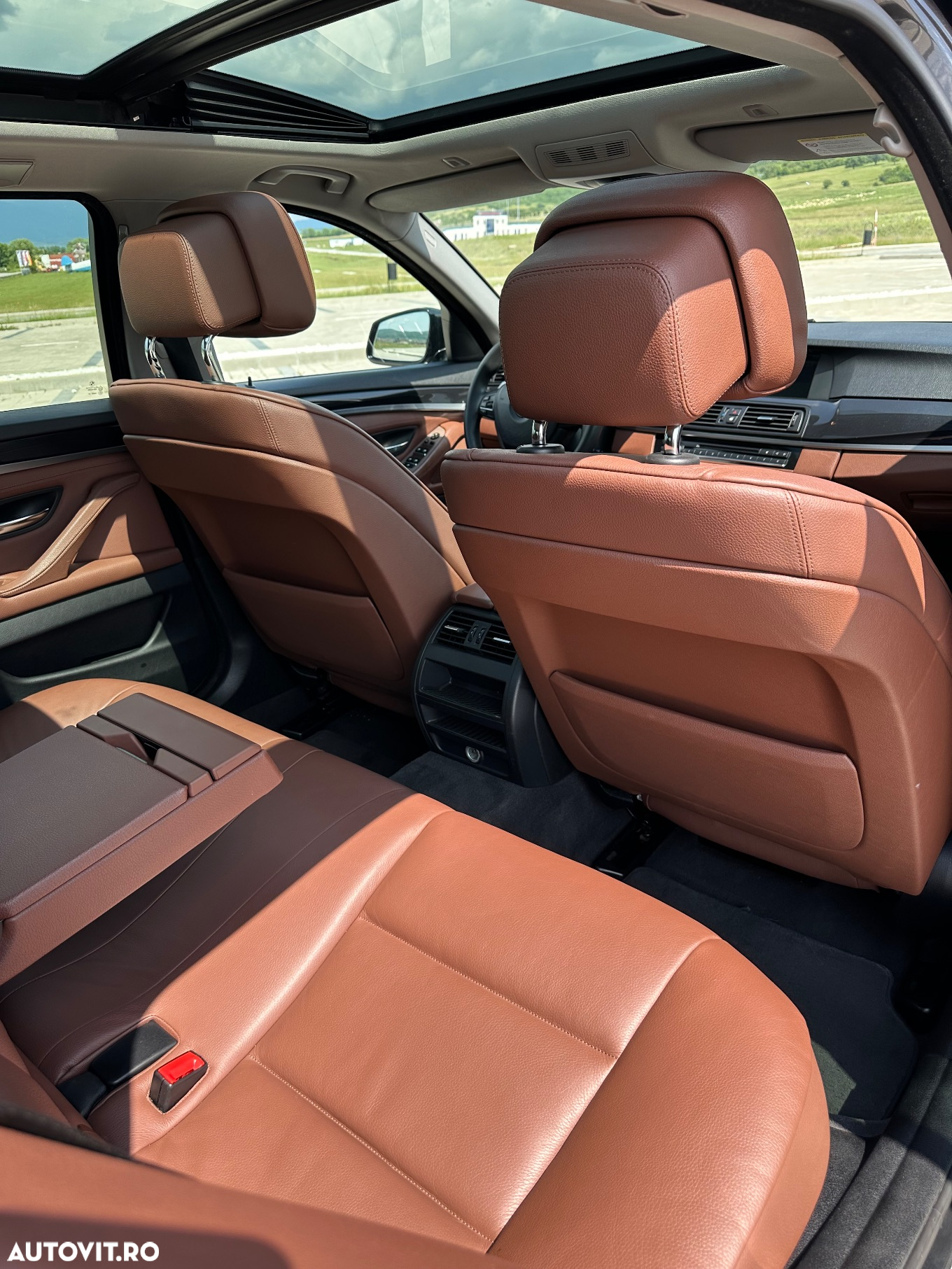 BMW Seria 5 520d Touring Aut. Modern Line - 10