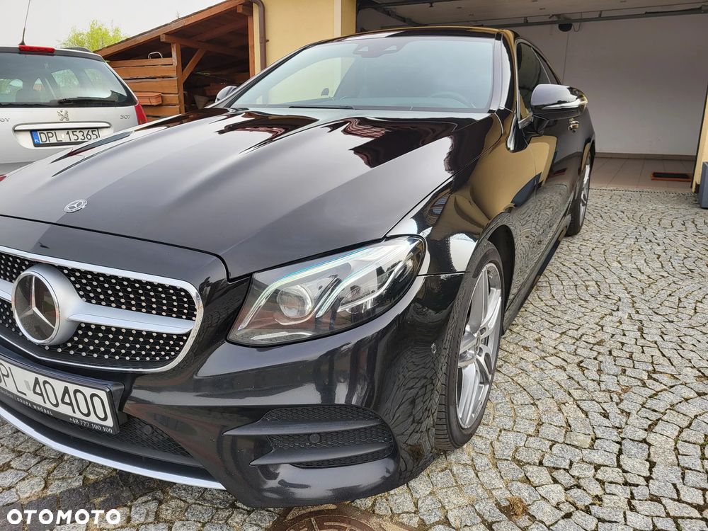 Mercedes-Benz Klasa E 400 4-Matic 9G-TRONIC - 27