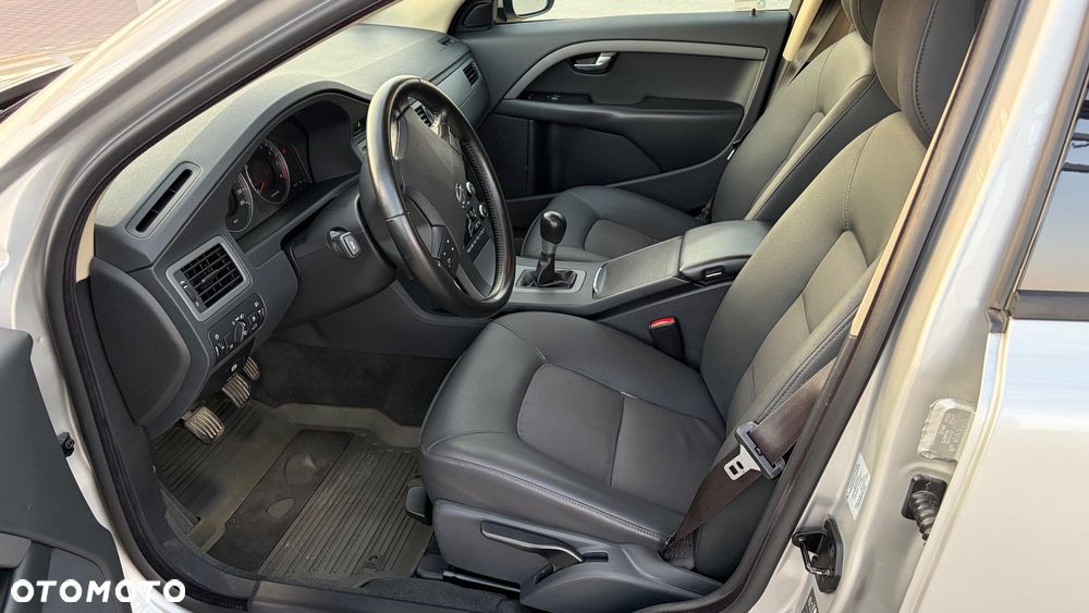 Volvo V70 2.0 - 6