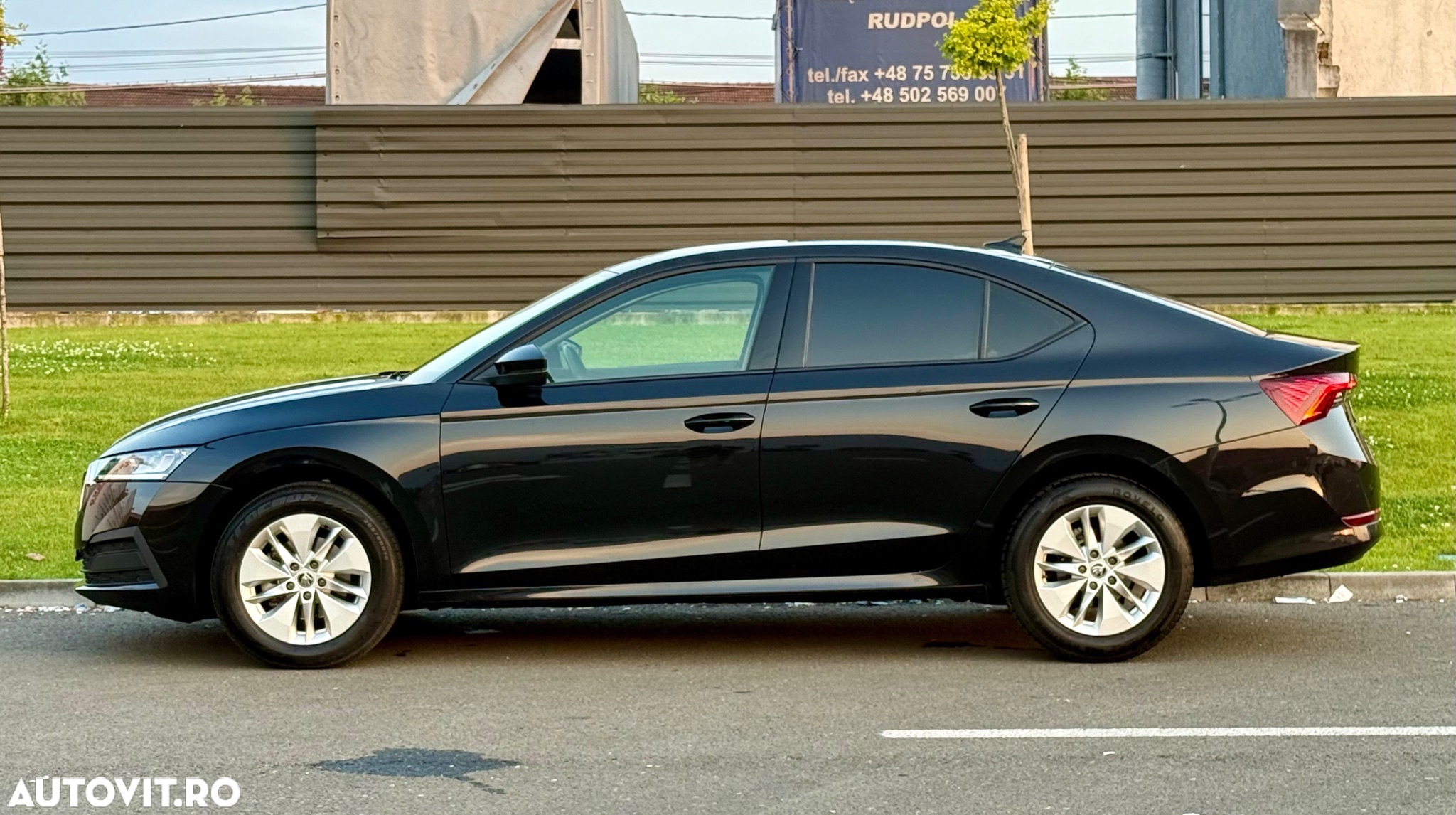 Skoda Octavia 2.0 TDI DSG Sportline - 12