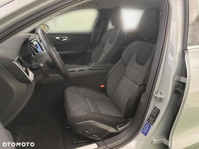 Volvo V60 B3 B Core - 11