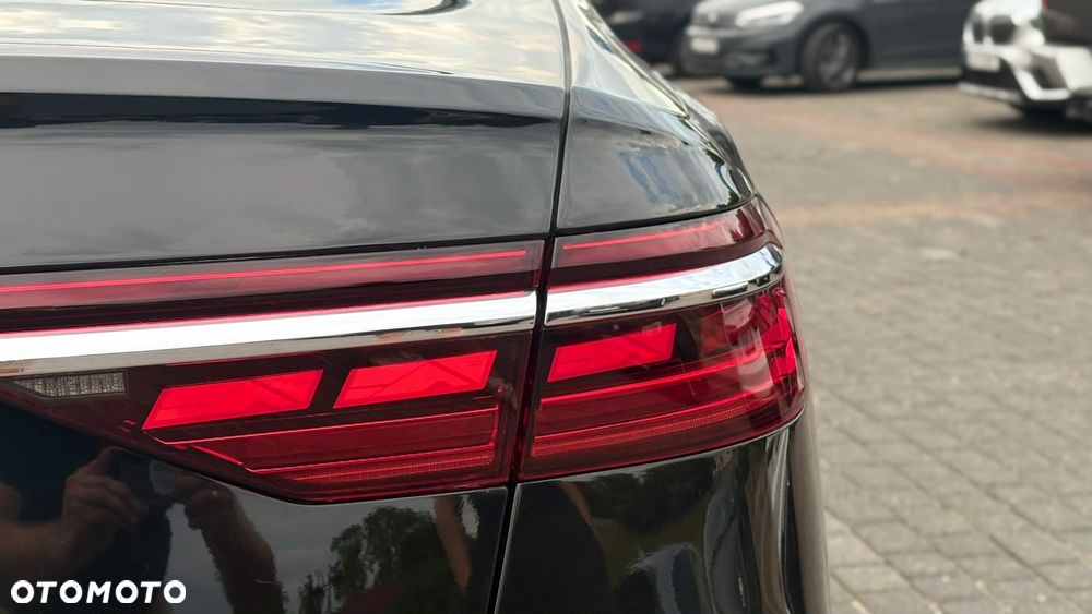 2022 Audi A8, photograph 6
