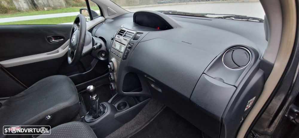 Toyota Yaris 1.0 VVT-i Comfort - 19