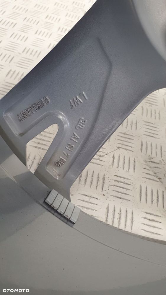 audi rs e-tron gt 4j3 felga aluminiowa 11jx20h2 et60 5x130 4j3601025am - 9