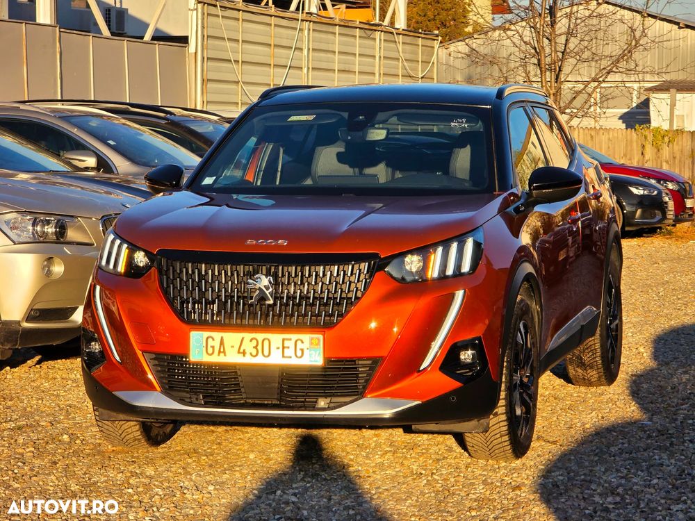 Peugeot 2008 PureTech 130 EAT8 GT Pack - 1