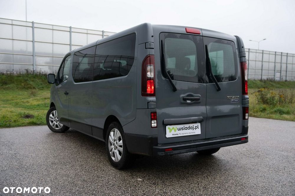 Renault Trafic 2022 photo 4