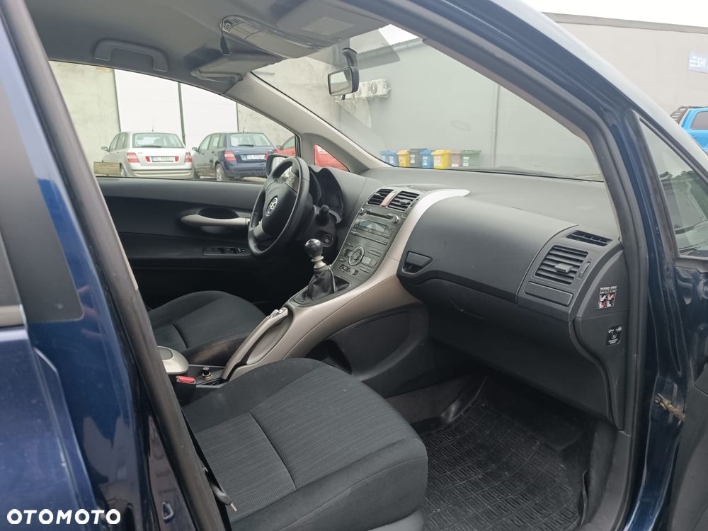 Toyota Auris 2.0 D-4D Luna - 8