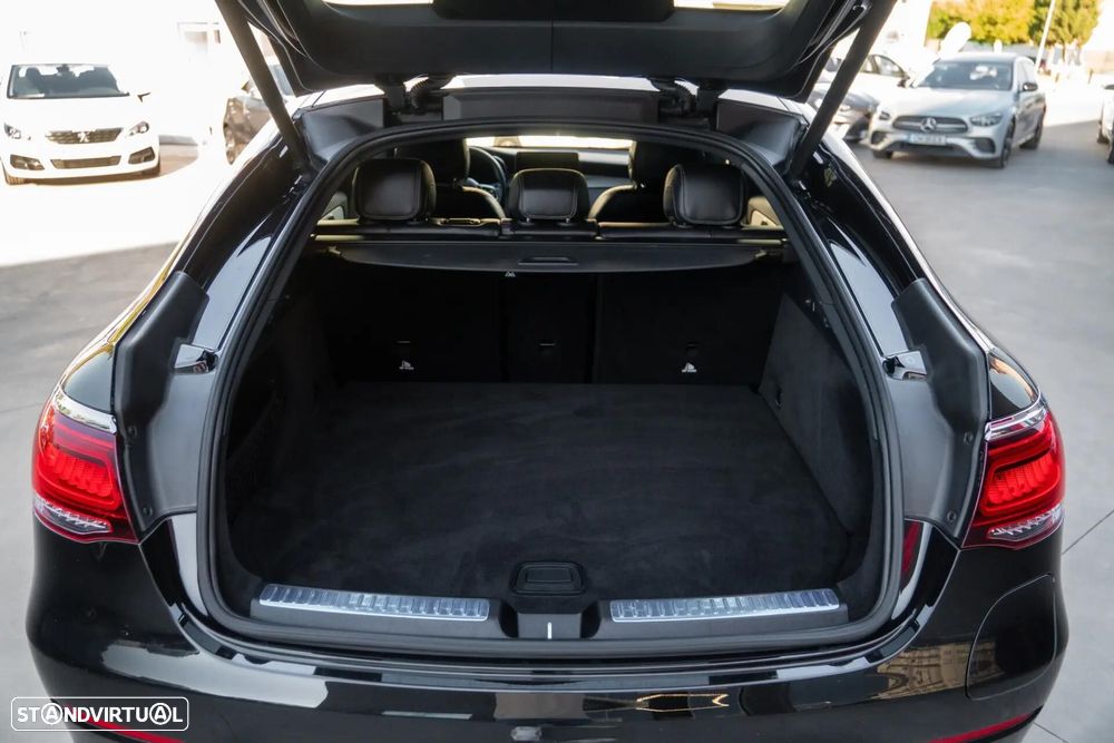 Mercedes-Benz GLC 300 e Coupé 4Matic - 37