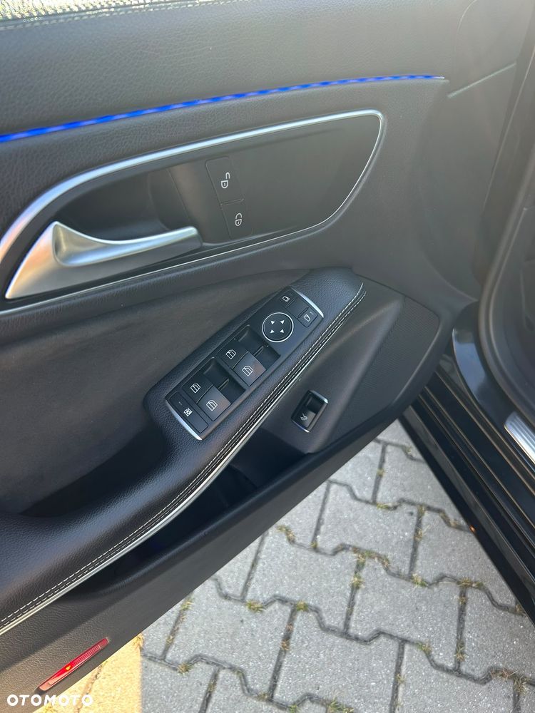 Mercedes-Benz CLA 180 7G-DCT AMG Line - 9