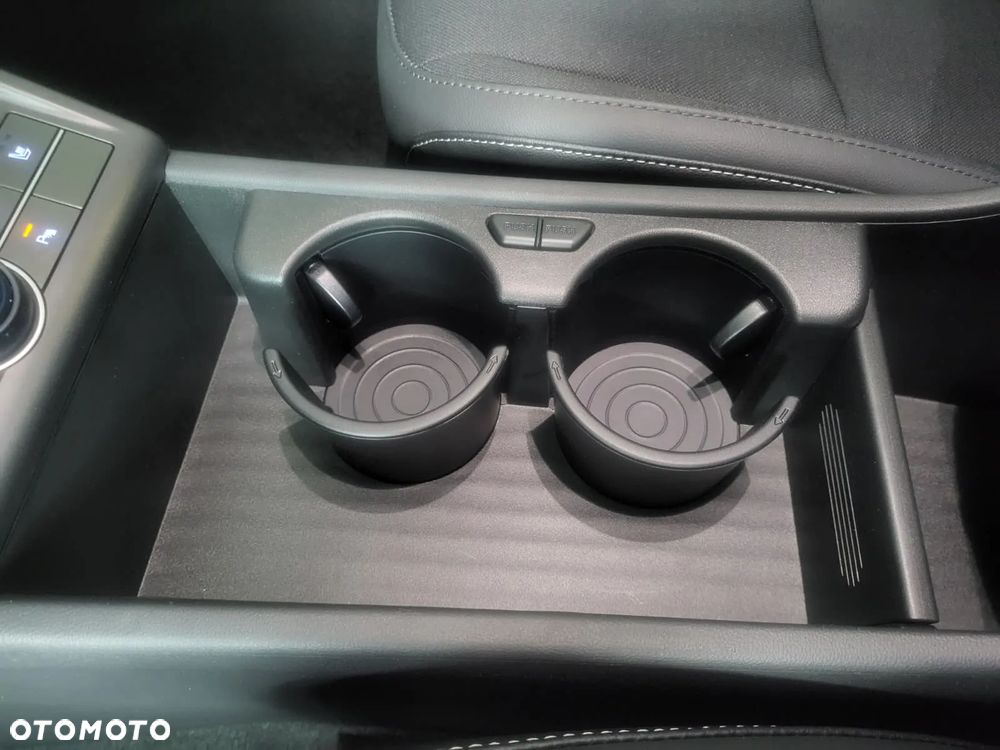 Hyundai Kona 65kWh Executive - 29