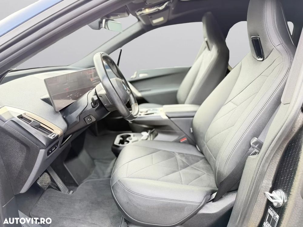 BMW iX xDrive40 - 10