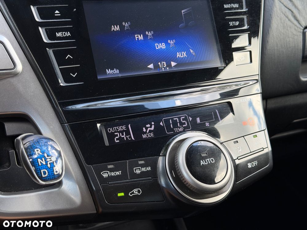 Toyota Prius+ - 17