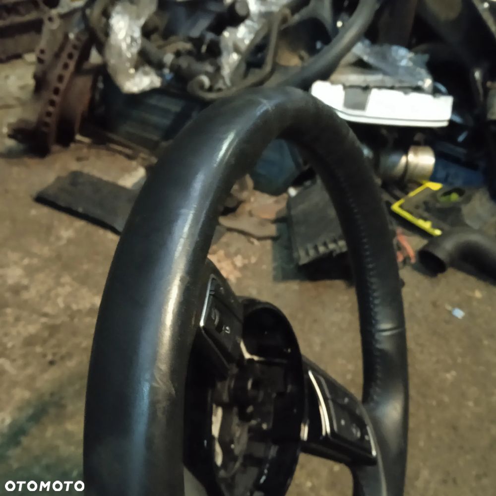 Kierownica A4 B9 8W0124 - 2