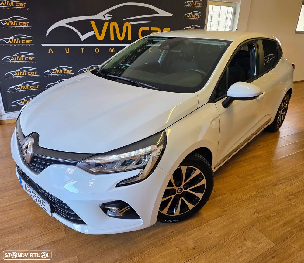 Renault Clio - 1