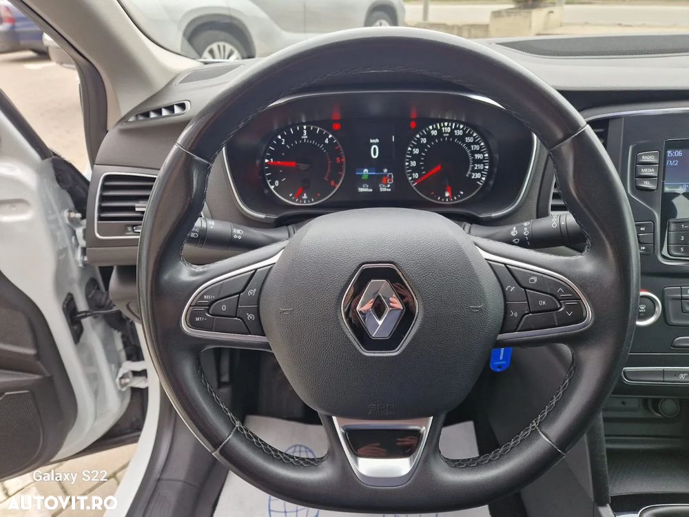 Renault Megane Blue dCi 116 Life - 11