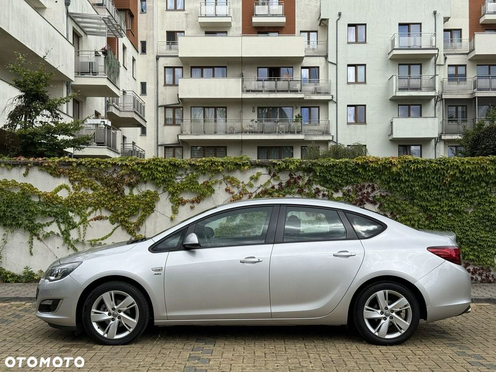 Opel Astra 1.4 T Active EU6 - 5