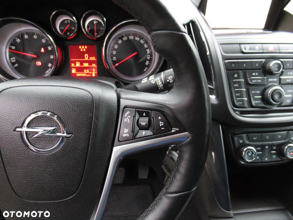 Opel Zafira Tourer 1.4 Turbo Business Innovation - 27