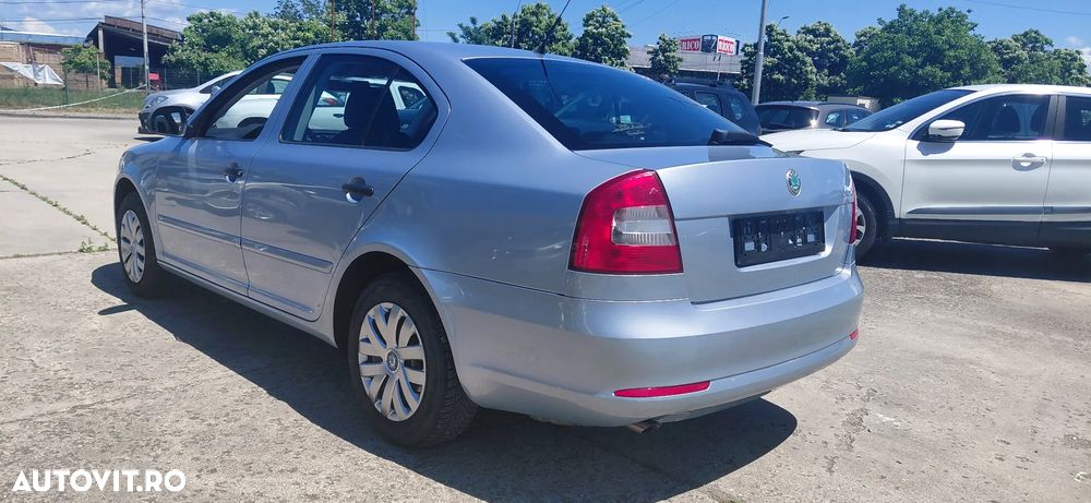 Skoda Octavia 1.4 Team Edition - 10