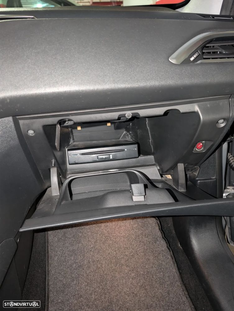 Peugeot 208 1.4 HDi Allure - 17