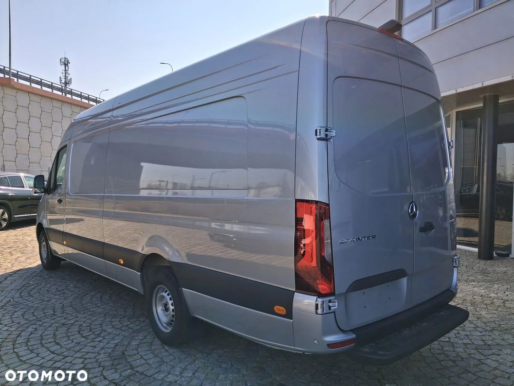 Mercedes-Benz Sprinter 319 CDI - 4