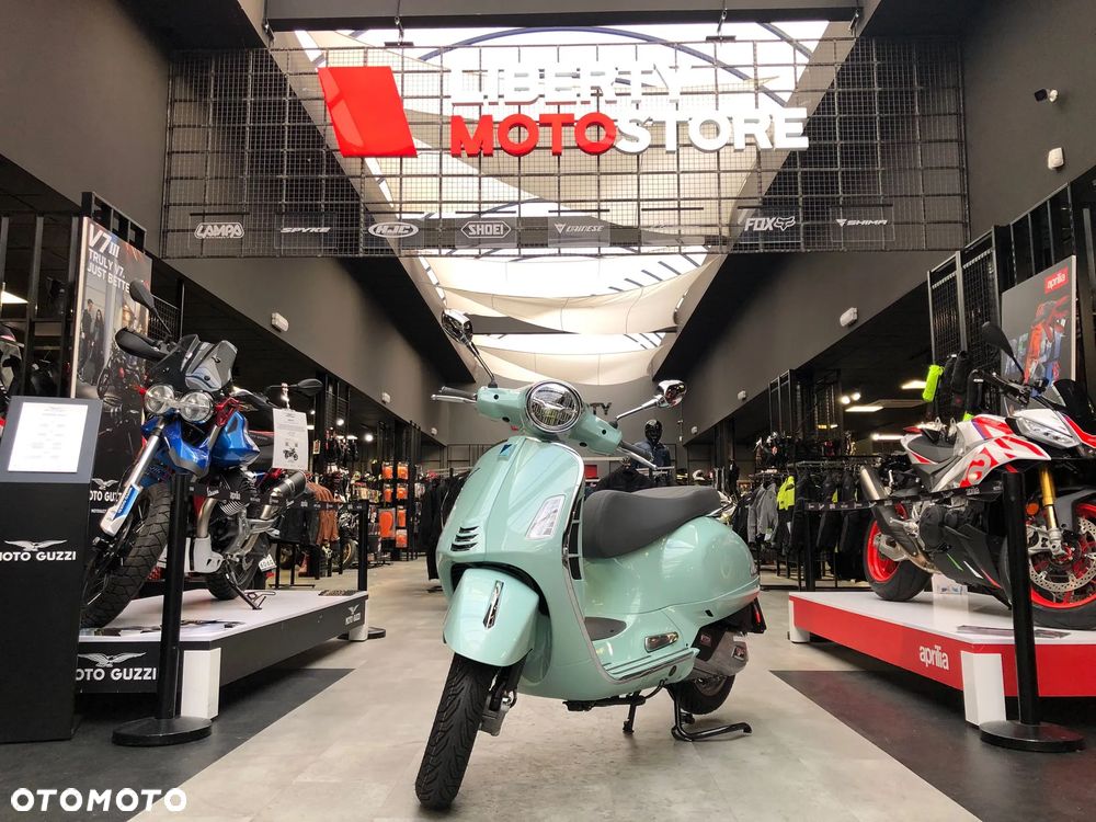 Vespa GTS - 7