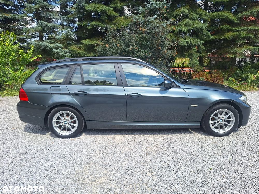 BMW Seria 3 320d - 10