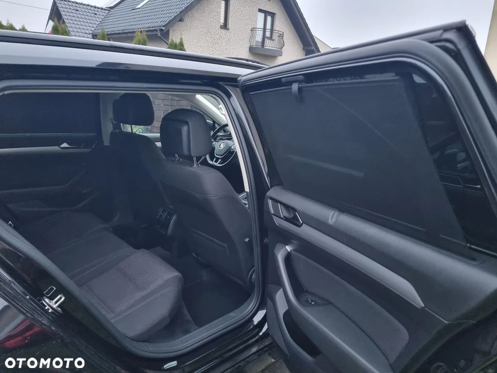 Volkswagen Passat 1.5 TSI EVO Business - 24