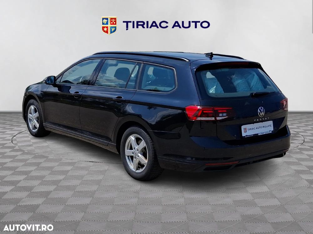 Volkswagen Passat - 4