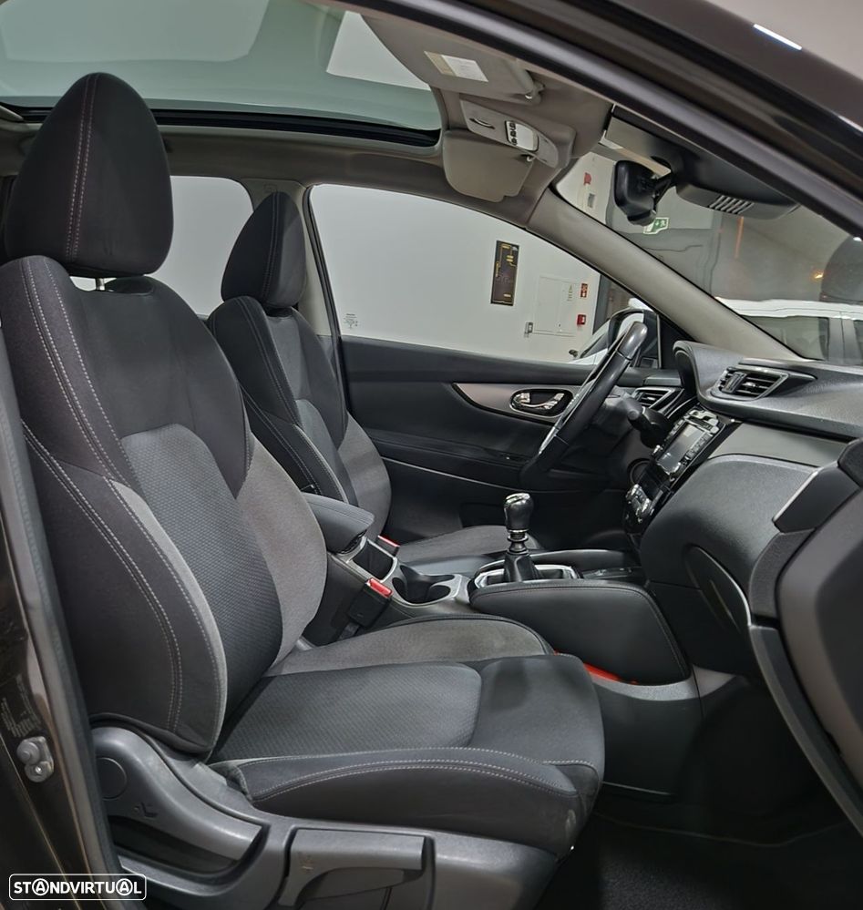Nissan Qashqai 1.5 dCi N-Connecta - 9
