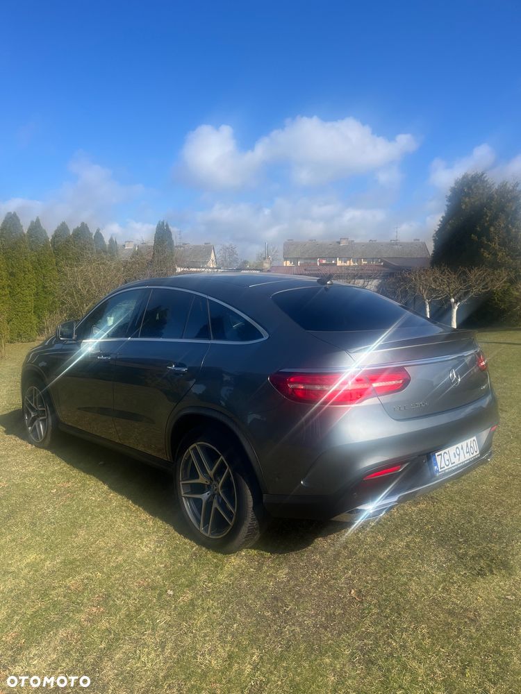 Mercedes-Benz GLE - 11