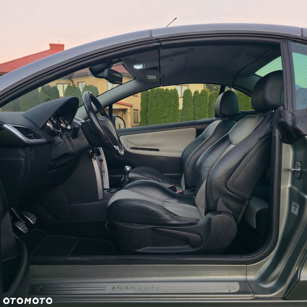 Peugeot 207 CC 120 VTi Roland Garros - 33