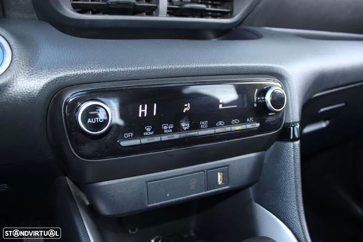 Toyota Yaris - 13